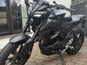YAMAHA MT125