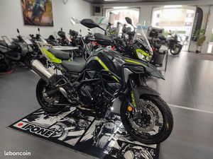 ◊❗◊ BLACK FRIDAY : BENELLI TRK 702 X + ACCESSOIRES À 7599 ?
