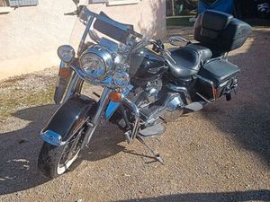 HARLEY DAVIDSON ROADKING