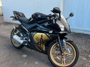 YAMAHA YZF-R125