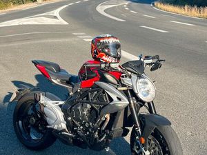 MV AGUSTA 800 BRUTALE 2016