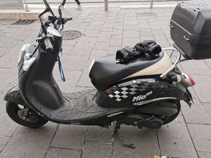 SCOOTER SYM MIO 100