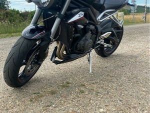 STREET TRIPLE 765RS