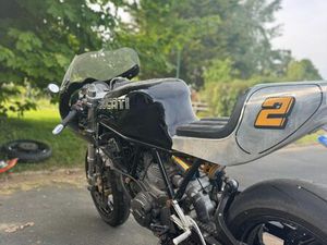 900 SSIE MONTÉ CAFÉ RACER