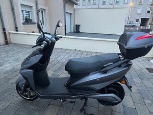 VENDS SCOOTER ÉLECTRIQUE EASY WATTS 50 CM3