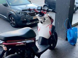 STUNT MBK REFAIT À NEUF AUCUN PROBLÈME