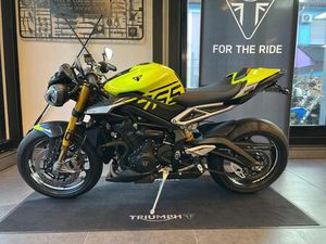 TRIUMPH STREET TRIPLE 765 *MOTO2* LIM. SONDEREDITION