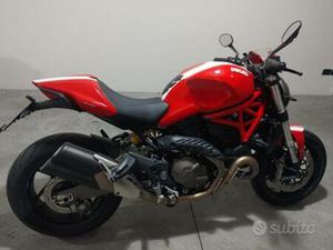 DUCATI MONSTER 821