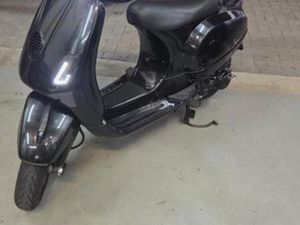 VESPA LX50 2V4T 80CC - VOL OPTIES! — SCOOTERS | VESPA — MARKTPLAATS