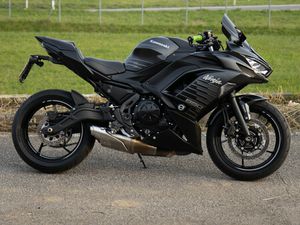 KAWASAKI NINJA 650 SPORT