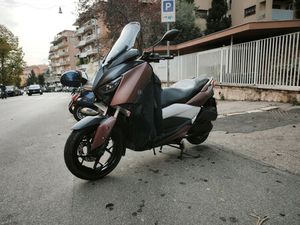 YAMAHA X-MAX 300