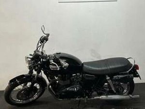 TRIUMPH BONNEVILLE T100