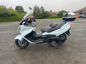 2016 SUZUKI AN650 BURGMAN EXECUTIVE SPOTLESS