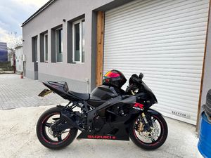 SUZUKI GSXR K5 750 →