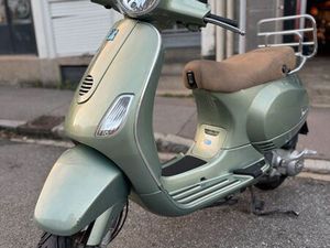 VESPA LX 125 CC VERT , 2007 - BON ÉTAT GÉNÉRAL - CT OK