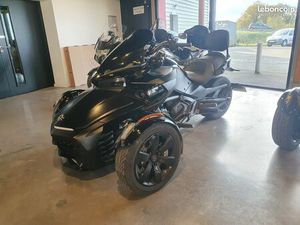 ROADSTER TRIKE CAN AM SPYDER F3S