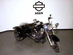 HARLEY-DAVIDSON TRIKE FREEWHEELER 1745 2017 1745 CM3 | MOTO CUSTOM | 22 400 KM | NOIR | 47550 BOE