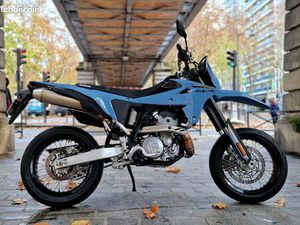 SUZUKI DRZ-4 SM 2025 - BLEU - GRIS - COMPATIBLE A2 / 35KW - 10/2025