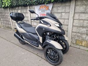 YAMAHA TRICITY 300 2024 300 CM3 | SCOOTER | 3 650 KM | 51200 EPERNAY