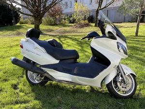 SUZUKI BURGMAN 650 2011 650 CM3 | SCOOTER | 28 200 KM | BLANC | 37000 TOURS