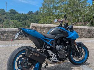 SUZUKI GSX-8S - COMME NEUVE - LIGNE COMPLÈTE MIVV