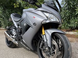 SUZUKI GSX