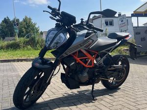 KTM DUKE 125