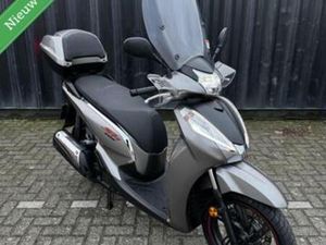 HONDA SH 300I ABS — MOTOREN | HONDA — MARKTPLAATS
