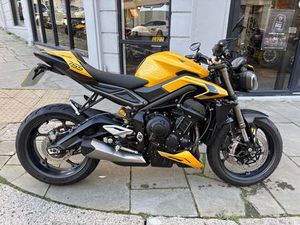 USED TRIUMPH STREET TRIPLE 765 RS FOR SALE IN ST LEONARDS ON SEA