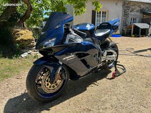 HONDA CBR 1000 RR
