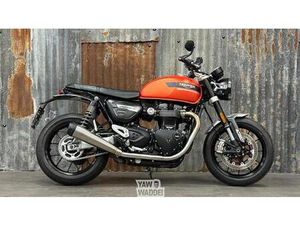 ② TRIUMPH SPEED TWIN 1200
