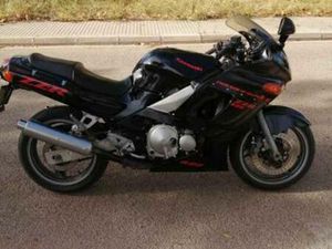 KAWASAKI - ZZR 600