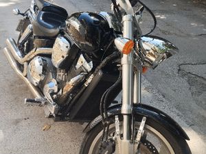 ХОНДА VTX 1800 →