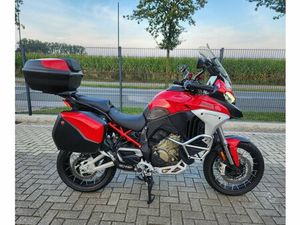 MULTISTRADA V4 RALLY EXTRAS NAVI AKRA + HELM...
