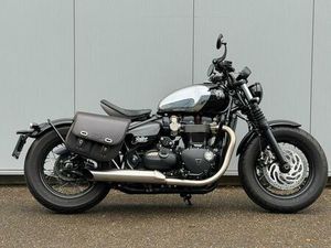 ② TRIUMPH BONNEVILLE BOBBER 1200 ÉDITION CHROMÉ/ EXCLUSIVITÉ