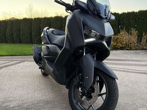 YAMAHA X-MAX