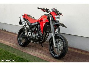 YAMAHA XT