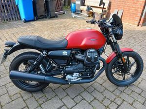 MOTO GUZZI V7 STONE