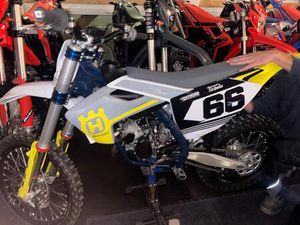 HUSQVARNA TC 85 MOTOCROSS MOTO CROSS 1,3 STUNDEN WIE NEU MOD 2024