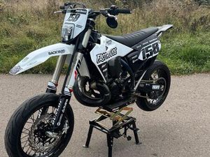 HUSQVARNA TE 300I SUPERMOTO (NO KTM,GASGAS,EXC,FE,SXF,FC,SX)