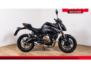 VENDO QJ MOTOR SRK 700 (2023 - 25) USATA A FIRENZE (CODICE 9881582) - MOTO.IT