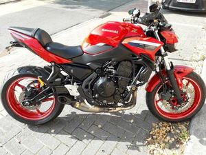 ② KAWASAKI Z650 IN NIEUWSTAAT
