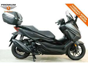 HONDA FORZA 350 GRIJS