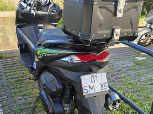 KAVAZAKI J 300 BOM ESTADO ALCÂNTARA