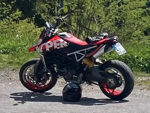 DUCATI HYPERMOTARD 950 RVE