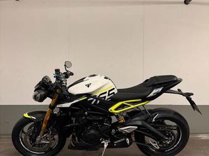 TRIUMPH STREET TRIPLE MOTO2 EDITION 158/765 – CRYSTAL WHITE