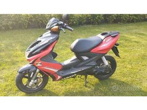 YAMAHA AEROX 50 - 2012