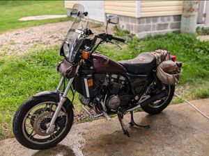 1983 HONDA MAGNA 750