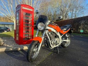 SUZUKI GS 500 IN ORANGE 2705 MILES