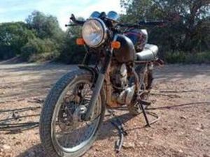 YAMAHA - SR 250 SPECIAL